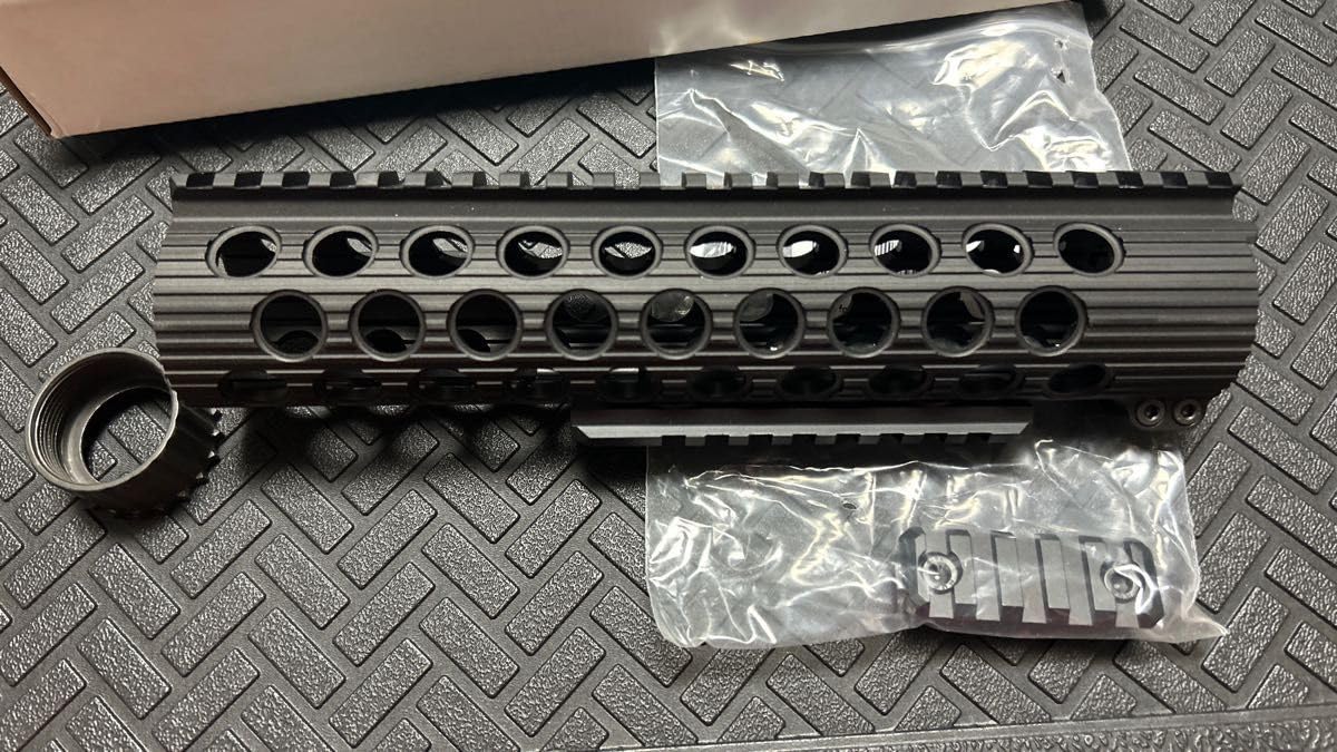 Noveske × Troy ハンドガード13.2inch Noveske × Troy ハンドガード13.2inch NB] TROY TRX バトル